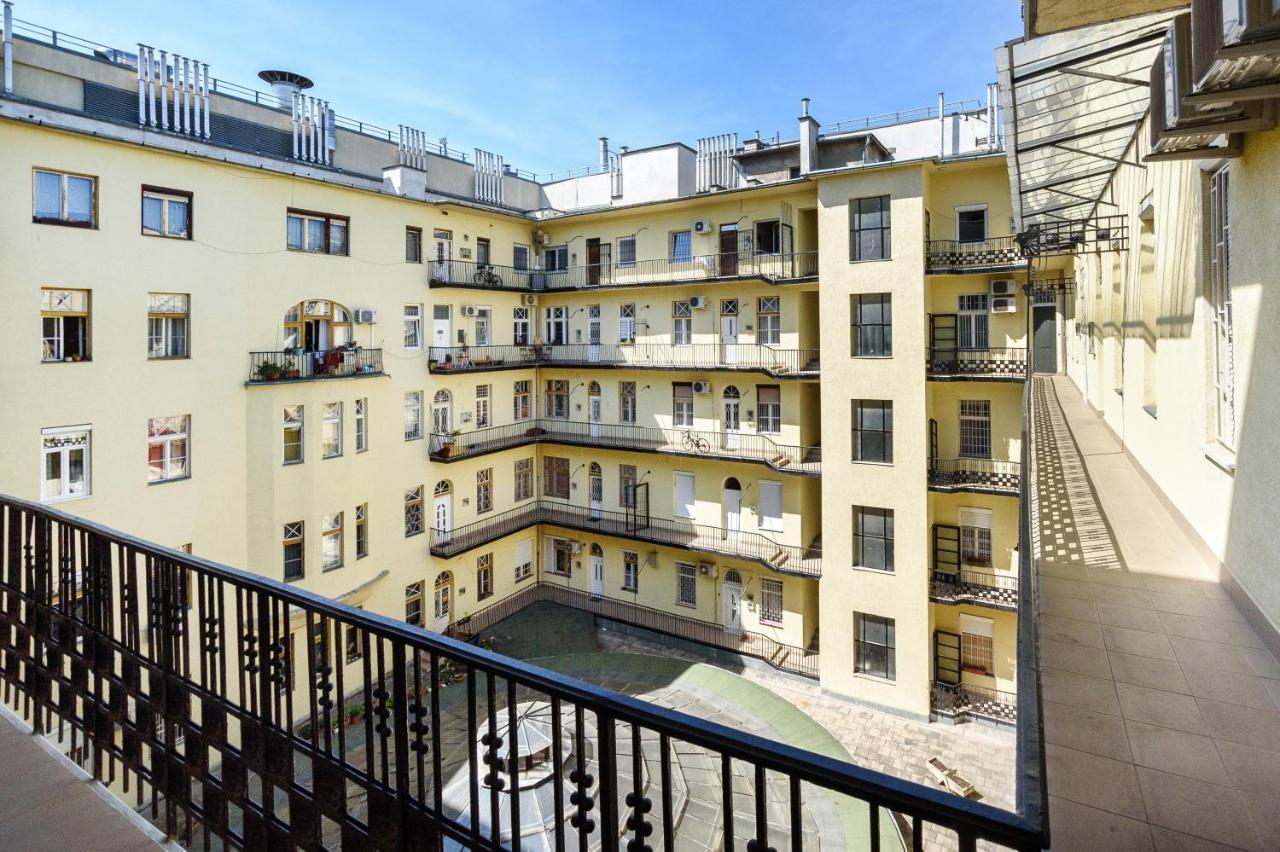 Rakoczi Road Central Location Budapest Exterior foto